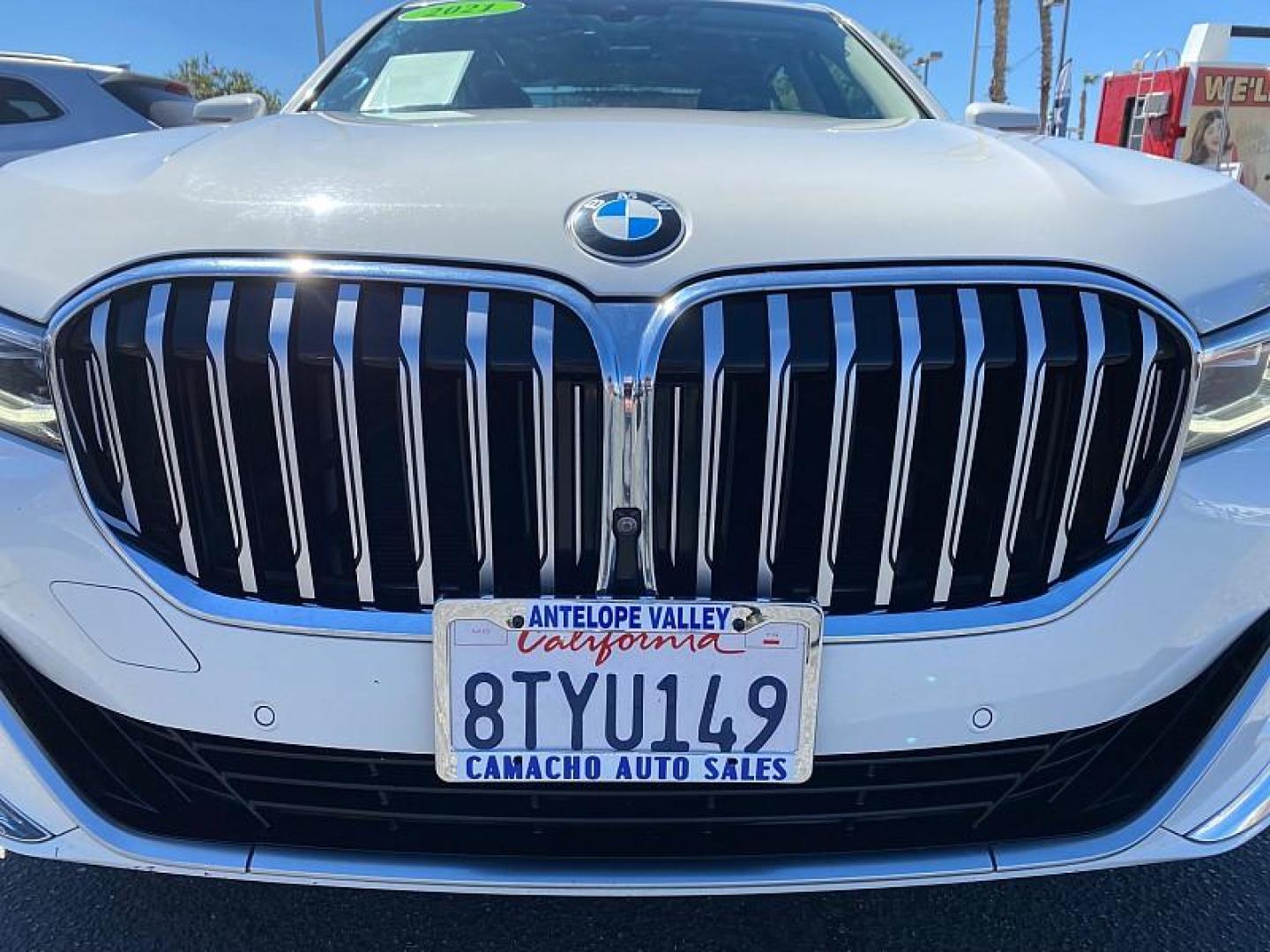 2021 SILVER Nissan Maxima (1N4AA6CV8MC) with an V6 3.5 Liter engine, Automatic Xtronic CVT transmission, located at 412 Auto Vista Drive, Palmdale, CA, 93551, (661) 945-0620, 34.592636, -118.136681 - Photo#0