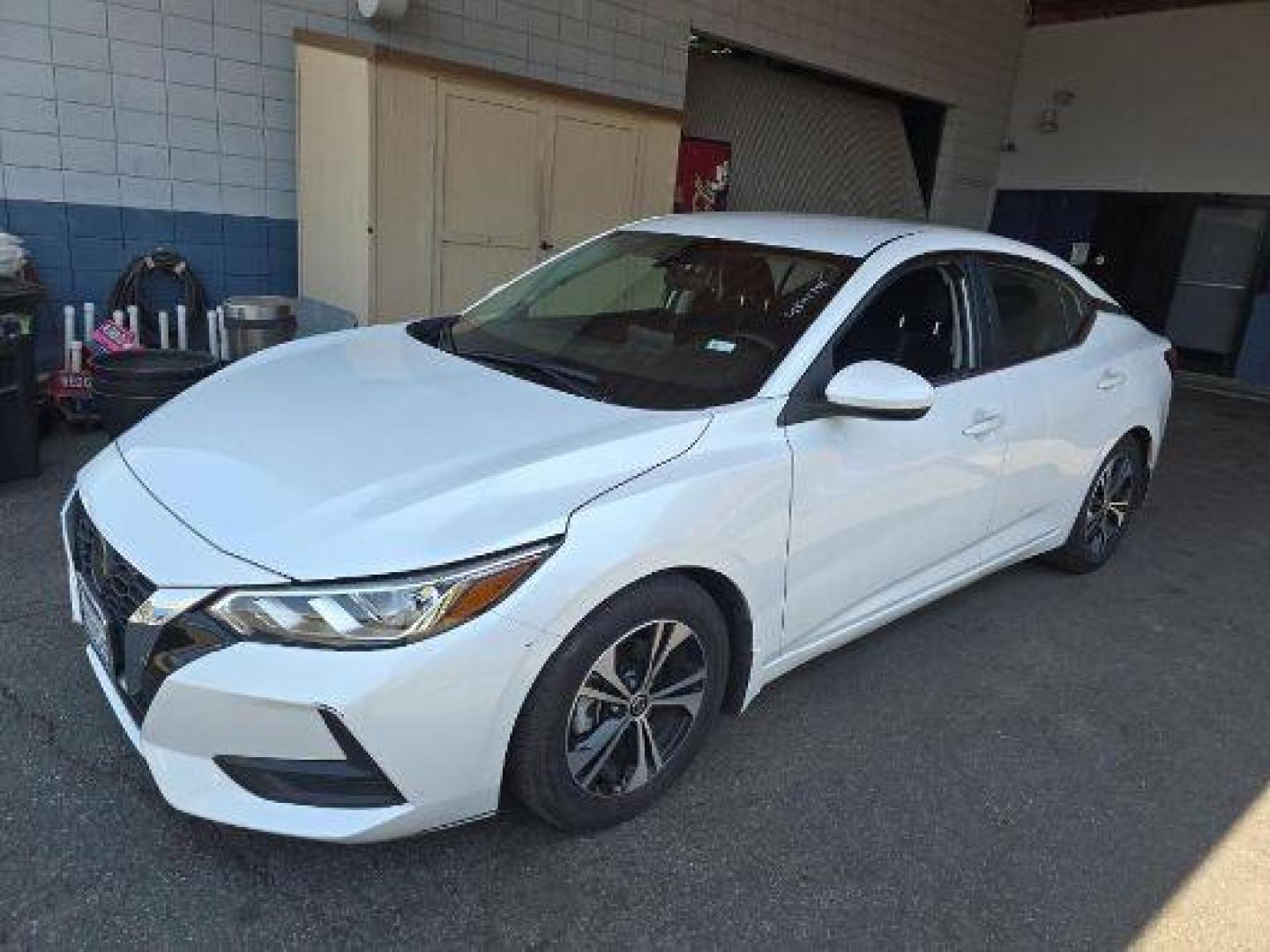 2021 WHITE Nissan Sentra (3N1AB8CV9MY) with an 4-Cyl 2.0 Liter engine, Automatic CVT w/Xtronic transmission, located at 412 Auto Vista Drive, Palmdale, 93551, (661) 945-0620, 34.592636, -118.136681 - Photo#0