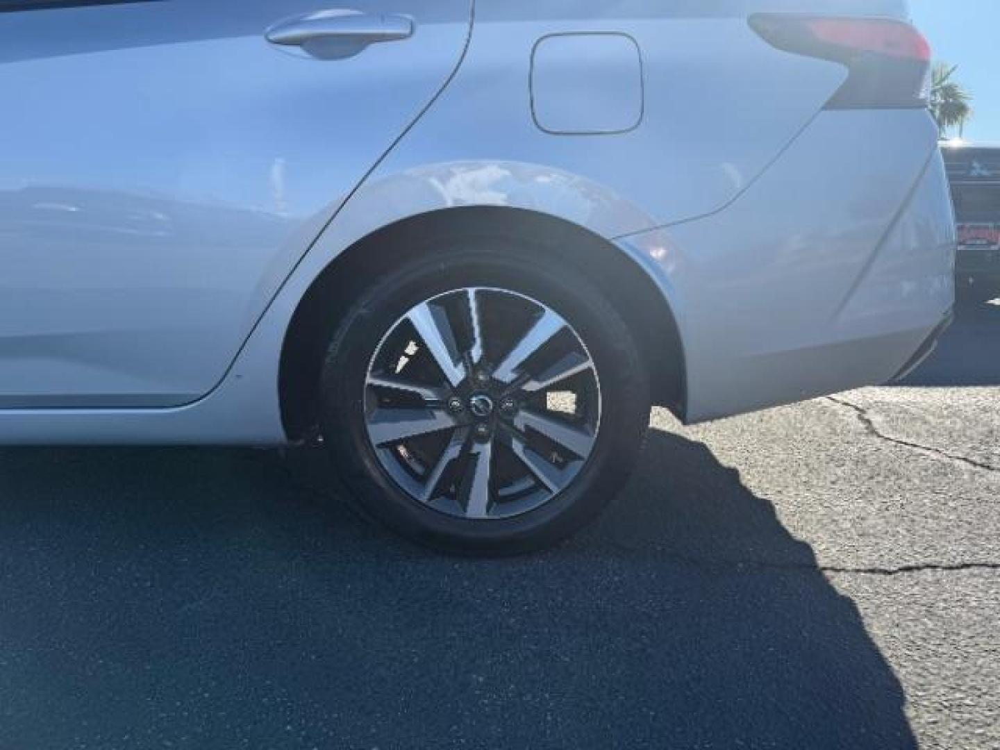 2021 SILVER Nissan Versa (3N1CN8EV3ML) with an 4-Cyl 1.6 Liter engine, Automatic CVT w/Xtronic transmission, located at 412 Auto Vista Drive, Palmdale, 93551, (661) 945-0620, 34.592636, -118.136681 - Photo#13