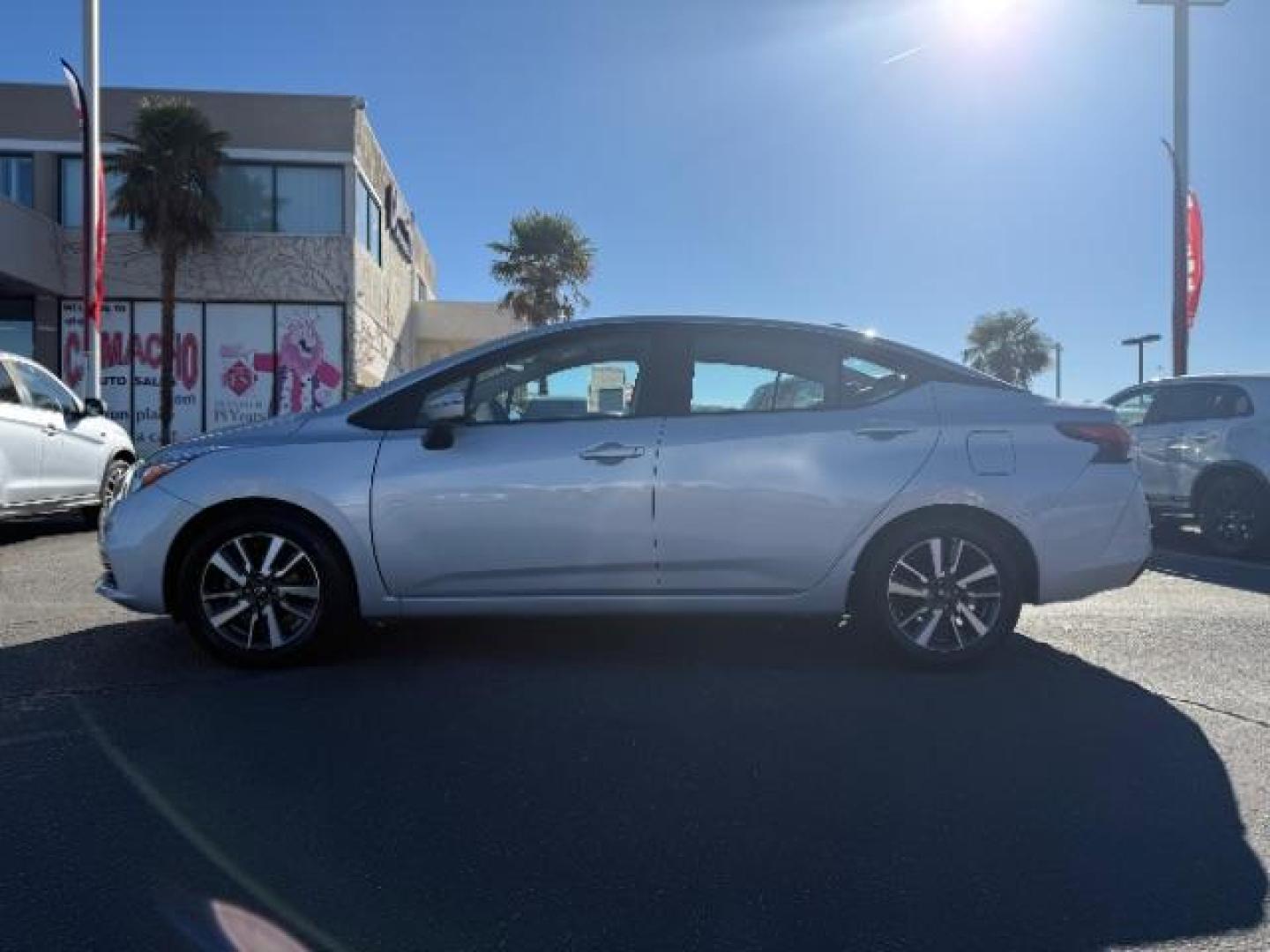 2021 SILVER Nissan Versa (3N1CN8EV3ML) with an 4-Cyl 1.6 Liter engine, Automatic CVT w/Xtronic transmission, located at 412 Auto Vista Drive, Palmdale, 93551, (661) 945-0620, 34.592636, -118.136681 - Photo#3