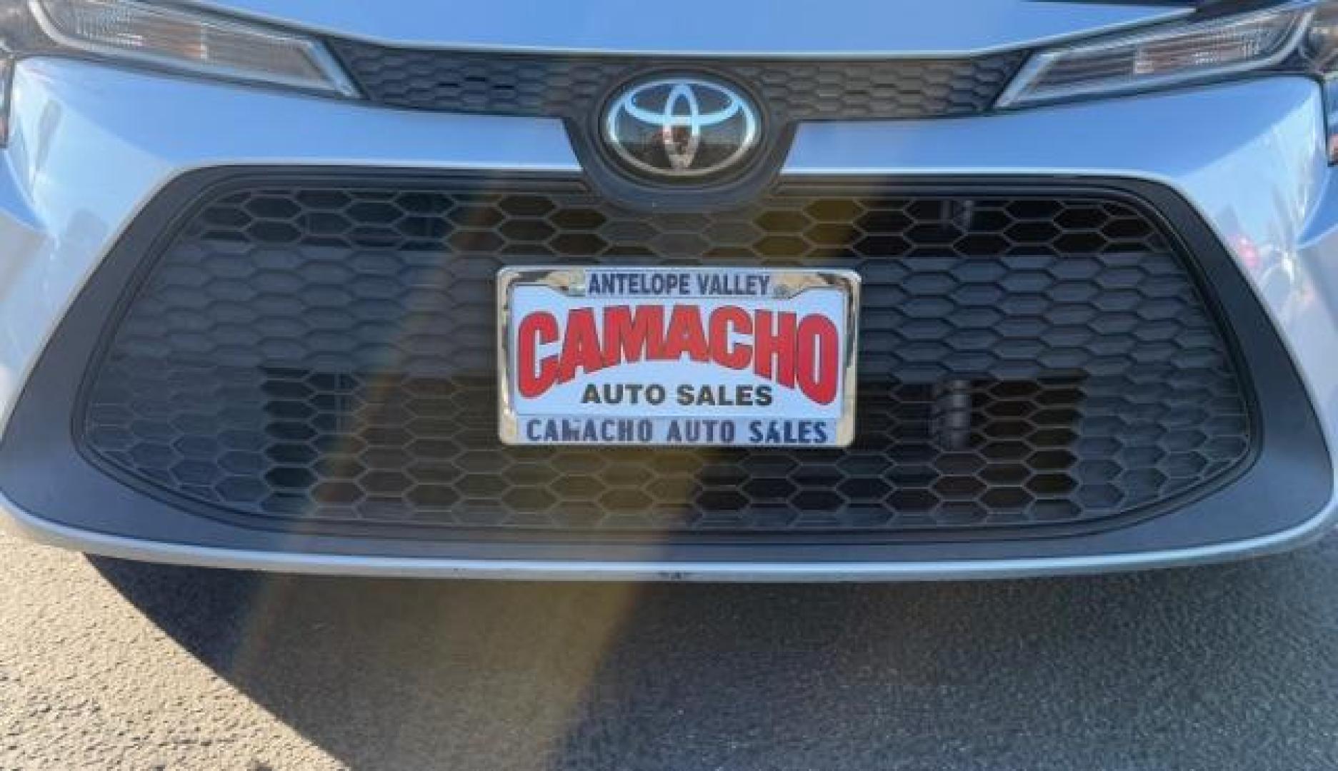 2021 SILVER Toyota Corolla (5YFEPMAE2MP) with an 4-Cyl 1.8 Liter engine, Automatic CVTi-S transmission, located at 412 Auto Vista Drive, Palmdale, 93551, (661) 945-0620, 34.592636, -118.136681 - Photo#8