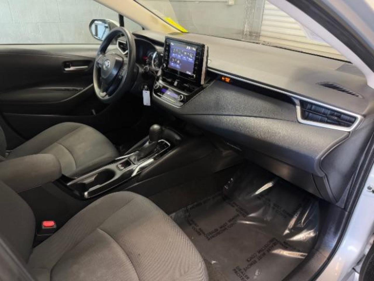 2021 SILVER Toyota Corolla (5YFEPMAE2MP) with an 4-Cyl 1.8 Liter engine, Automatic CVTi-S transmission, located at 412 Auto Vista Drive, Palmdale, 93551, (661) 945-0620, 34.592636, -118.136681 - Photo#23