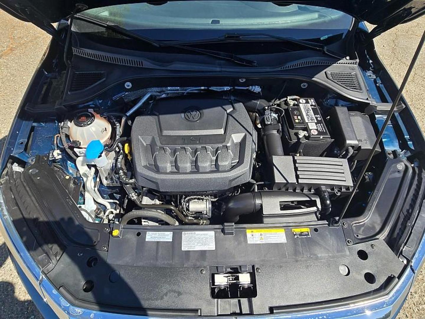 2021 BLue Volkswagen Passat (1VWSA7A33MC) with an 4-Cyl Turbo 2.0 Liter engine, Automatic 6-Spd w/Tiptronic transmission, located at 246 E Walker St., Orland, 95963, (530) 865-5800, 39.747589, -122.178398 - Photo#28