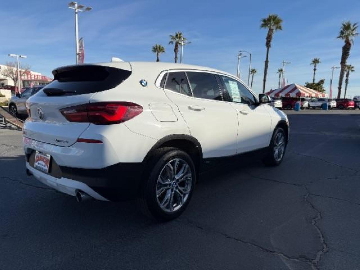 2022 WHITE BMW X2 (WBXYJ1C06N5) with an 4-Cyl Turbo 2.0 Liter engine, Automatic transmission, located at 412 Auto Vista Drive, Palmdale, 93551, (661) 945-0620, 34.592636, -118.136681 - Photo#6