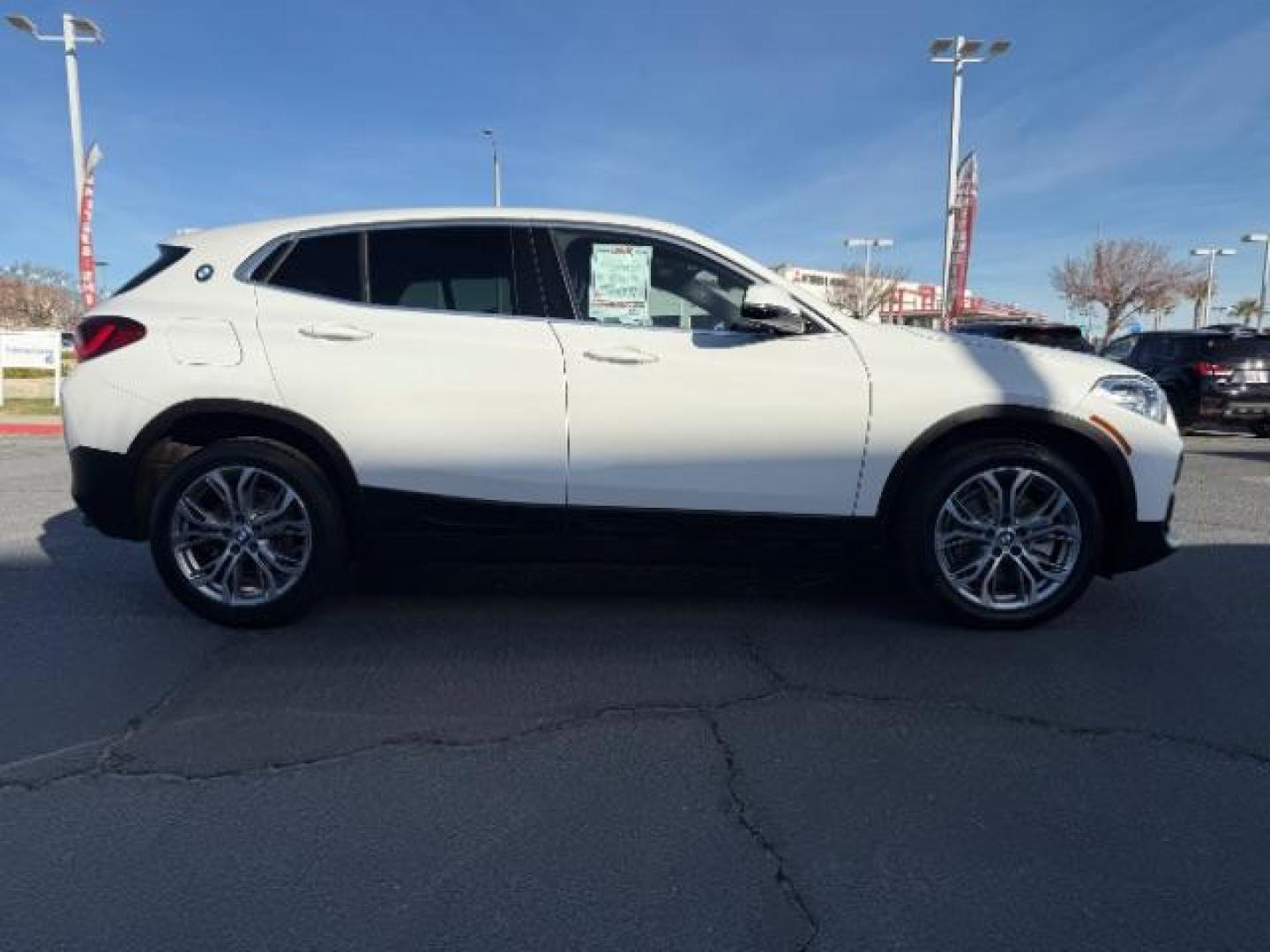 2022 WHITE BMW X2 (WBXYJ1C06N5) with an 4-Cyl Turbo 2.0 Liter engine, Automatic transmission, located at 412 Auto Vista Drive, Palmdale, 93551, (661) 945-0620, 34.592636, -118.136681 - Photo#7