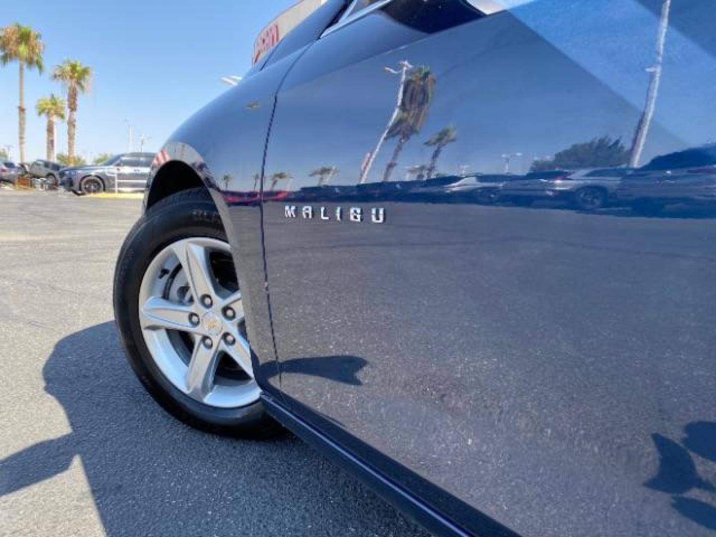 2022 BLUE Chevrolet Malibu (1G1ZD5ST5NF) with an 4-Cyl Turbo 1.5 Liter engine, Automatic CVT transmission, located at 412 Auto Vista Drive, Palmdale, 93551, (661) 945-0620, 34.592636, -118.136681 - Photo#11