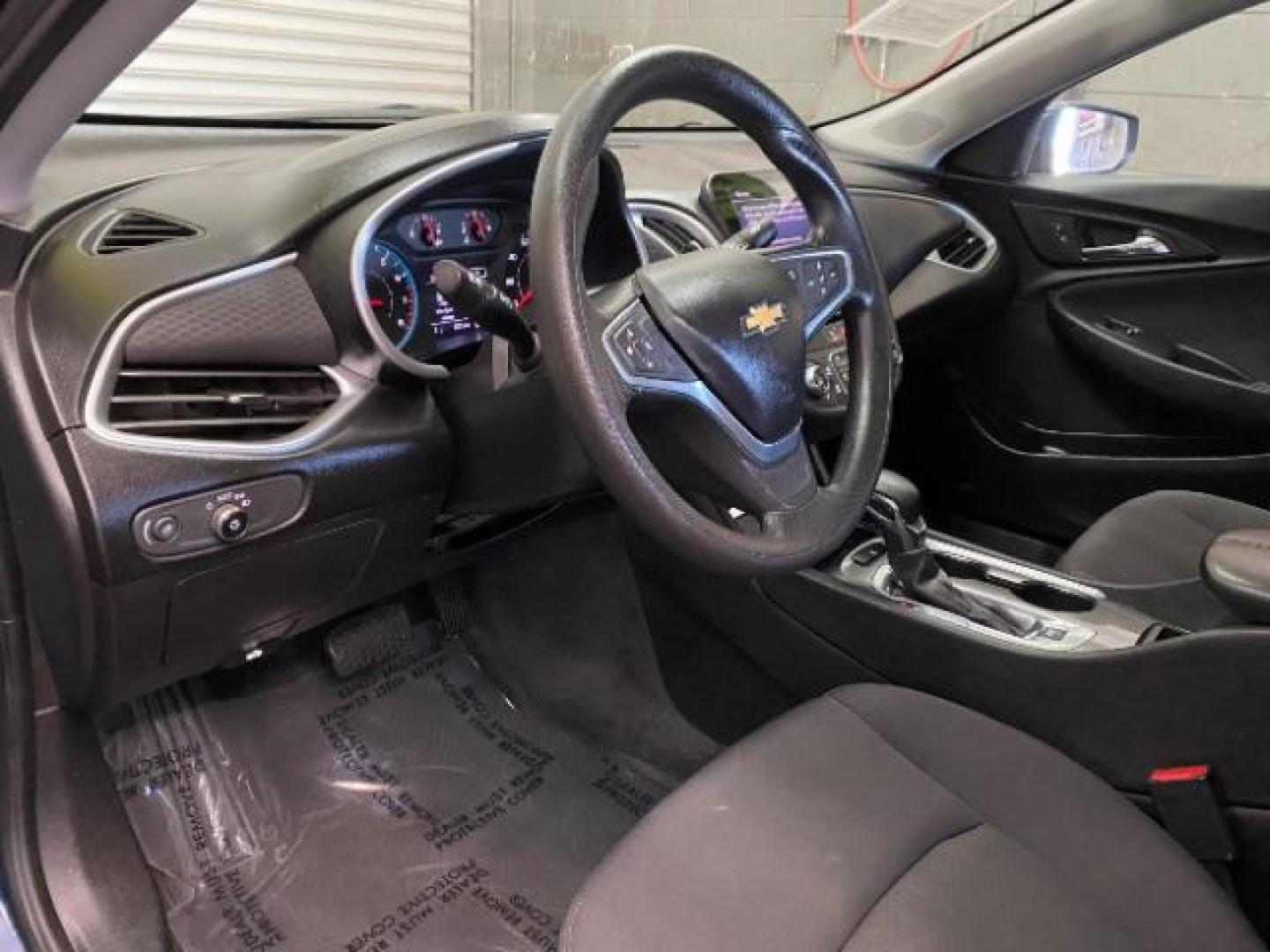 2022 BLUE Chevrolet Malibu (1G1ZD5ST5NF) with an 4-Cyl Turbo 1.5 Liter engine, Automatic CVT transmission, located at 412 Auto Vista Drive, Palmdale, 93551, (661) 945-0620, 34.592636, -118.136681 - Photo#19