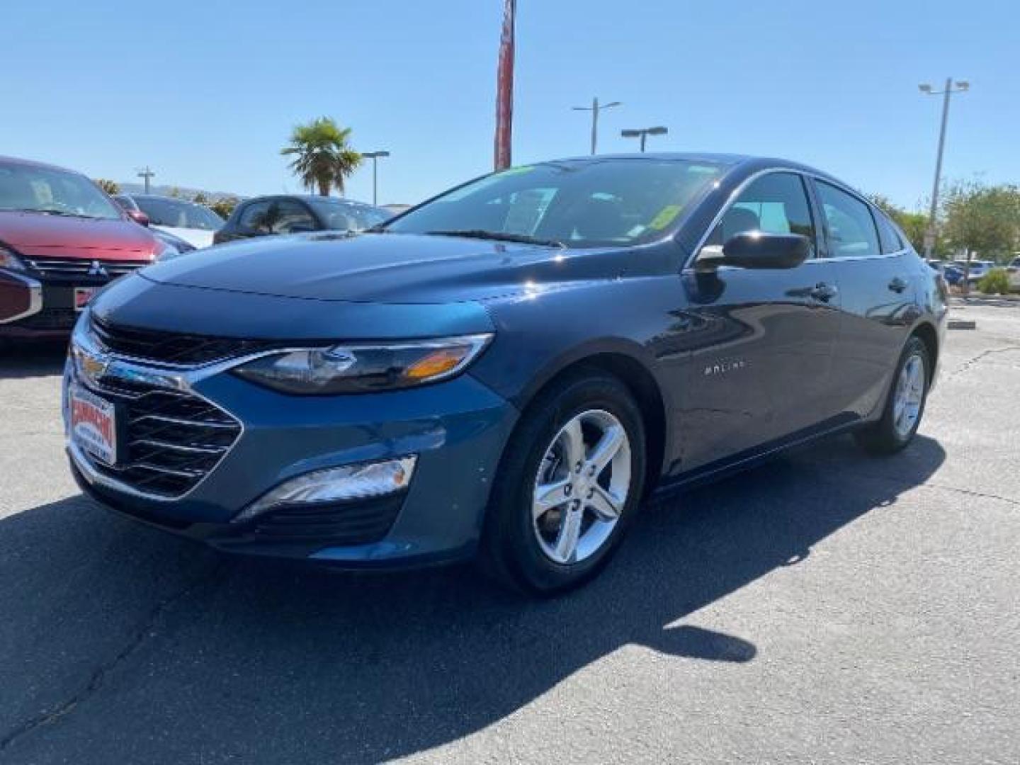 2022 BLUE Chevrolet Malibu (1G1ZD5ST5NF) with an 4-Cyl Turbo 1.5 Liter engine, Automatic CVT transmission, located at 412 Auto Vista Drive, Palmdale, 93551, (661) 945-0620, 34.592636, -118.136681 - Photo#3