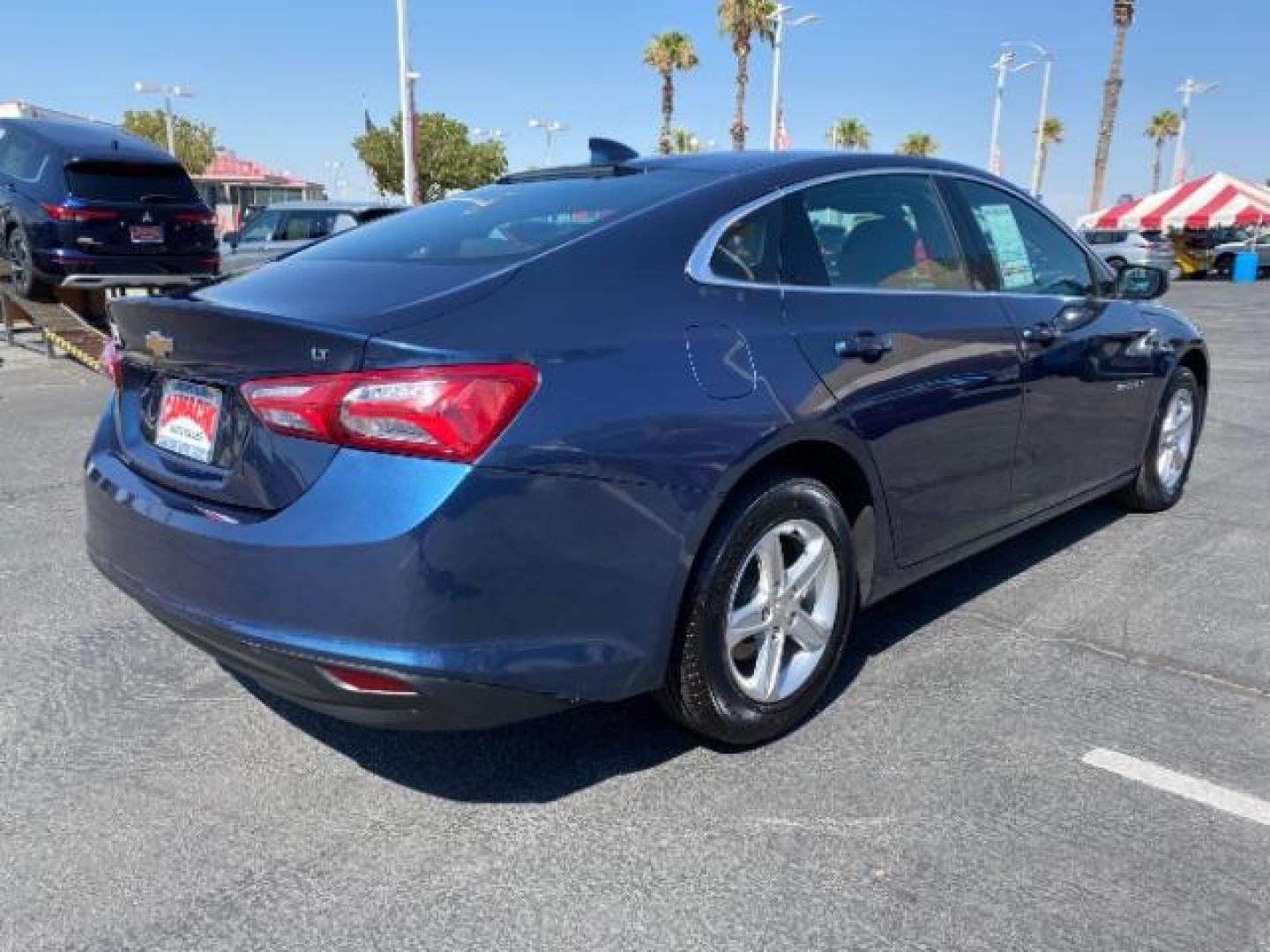 2022 BLUE Chevrolet Malibu (1G1ZD5ST5NF) with an 4-Cyl Turbo 1.5 Liter engine, Automatic CVT transmission, located at 412 Auto Vista Drive, Palmdale, 93551, (661) 945-0620, 34.592636, -118.136681 - Photo#6