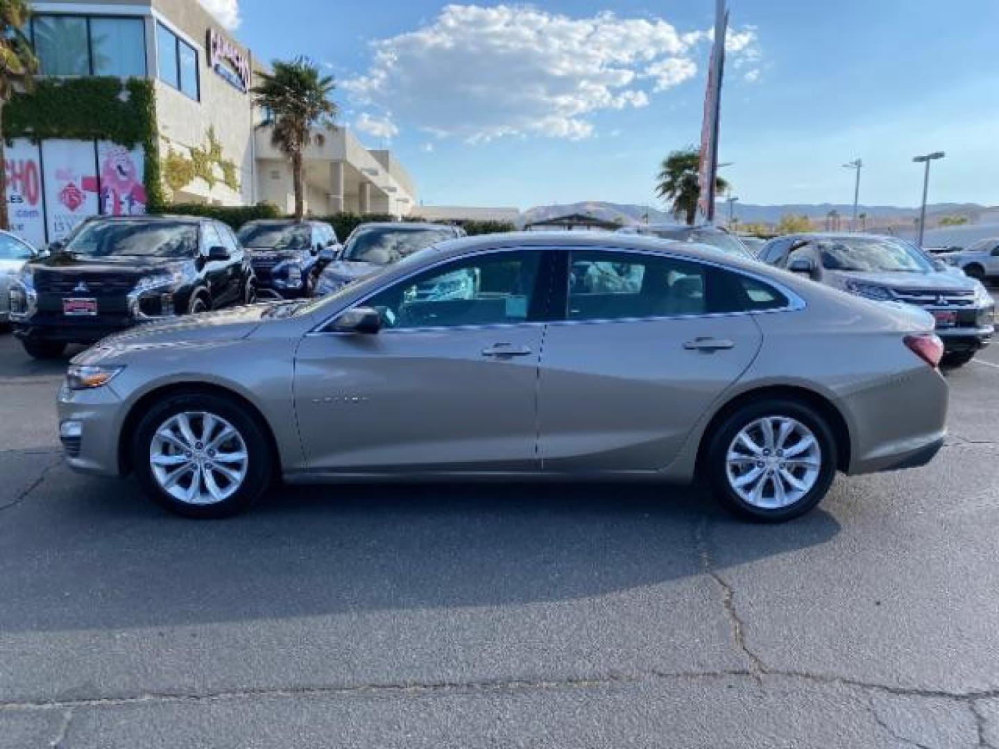 2022 GRAY Chevrolet Malibu (1G1ZD5ST9NF) with an 4-Cyl Turbo 1.5 Liter engine, Automatic CVT transmission, located at 412 Auto Vista Drive, Palmdale, 93551, (661) 945-0620, 34.592636, -118.136681 - Photo#6