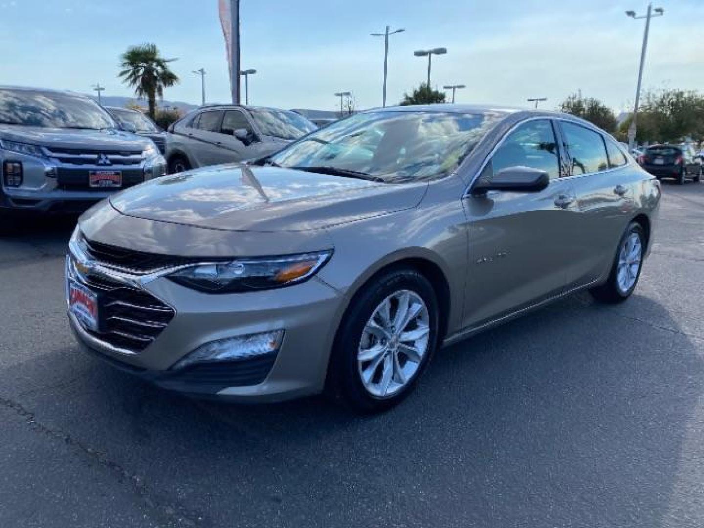 2022 GRAY Chevrolet Malibu (1G1ZD5ST9NF) with an 4-Cyl Turbo 1.5 Liter engine, Automatic CVT transmission, located at 412 Auto Vista Drive, Palmdale, 93551, (661) 945-0620, 34.592636, -118.136681 - Photo#7