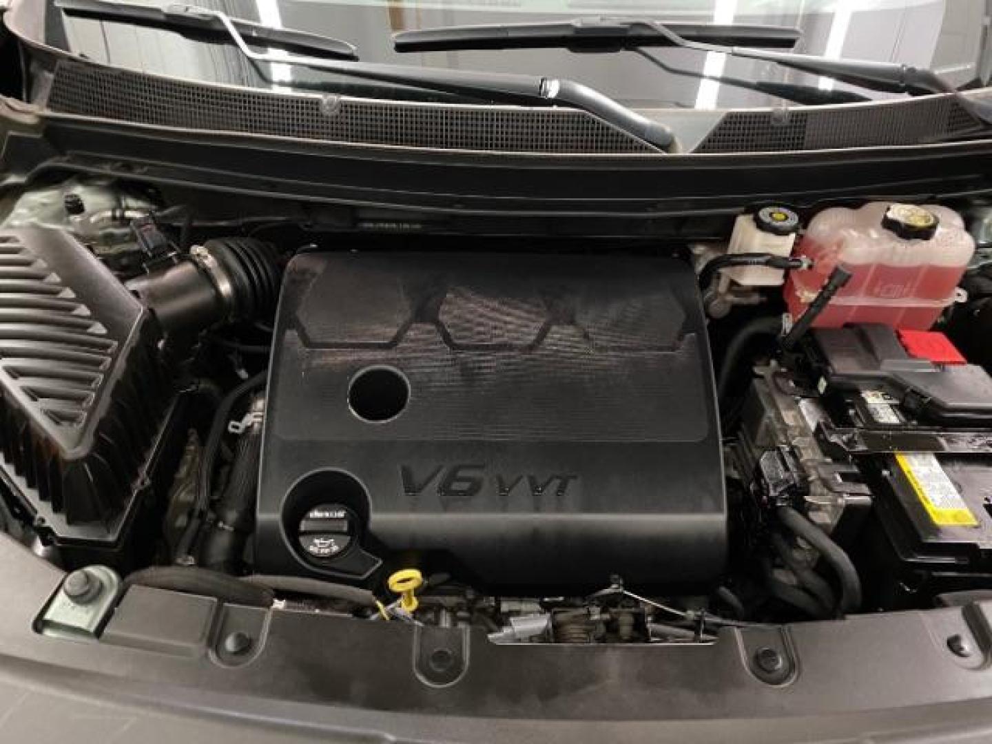 2022 GREEN Chevrolet Traverse (1GNEVHKW5NJ) with an V6 3.6 Liter engine, Automatic 9-Spd transmission, located at 412 Auto Vista Drive, Palmdale, 93551, (661) 945-0620, 34.592636, -118.136681 - Photo#32