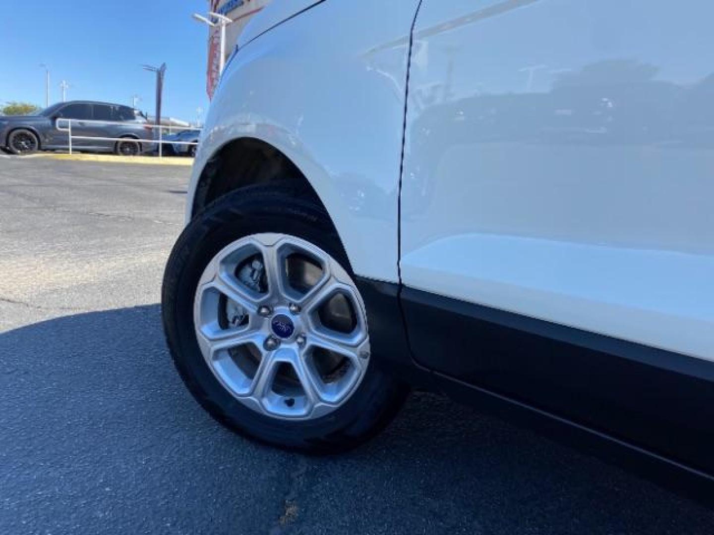 2022 WHITE Ford EcoSport (MAJ6S3GL9NC) with an 4-Cyl 2.0 Liter engine, Automatic 6-Spd w/SelectShift transmission, located at 412 Auto Vista Drive, Palmdale, 93551, (661) 945-0620, 34.592636, -118.136681 - Photo#11