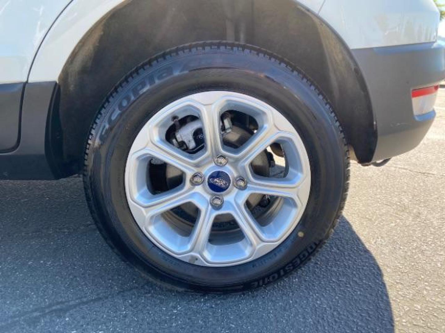 2022 WHITE Ford EcoSport (MAJ6S3GL9NC) with an 4-Cyl 2.0 Liter engine, Automatic 6-Spd w/SelectShift transmission, located at 412 Auto Vista Drive, Palmdale, 93551, (661) 945-0620, 34.592636, -118.136681 - Photo#14