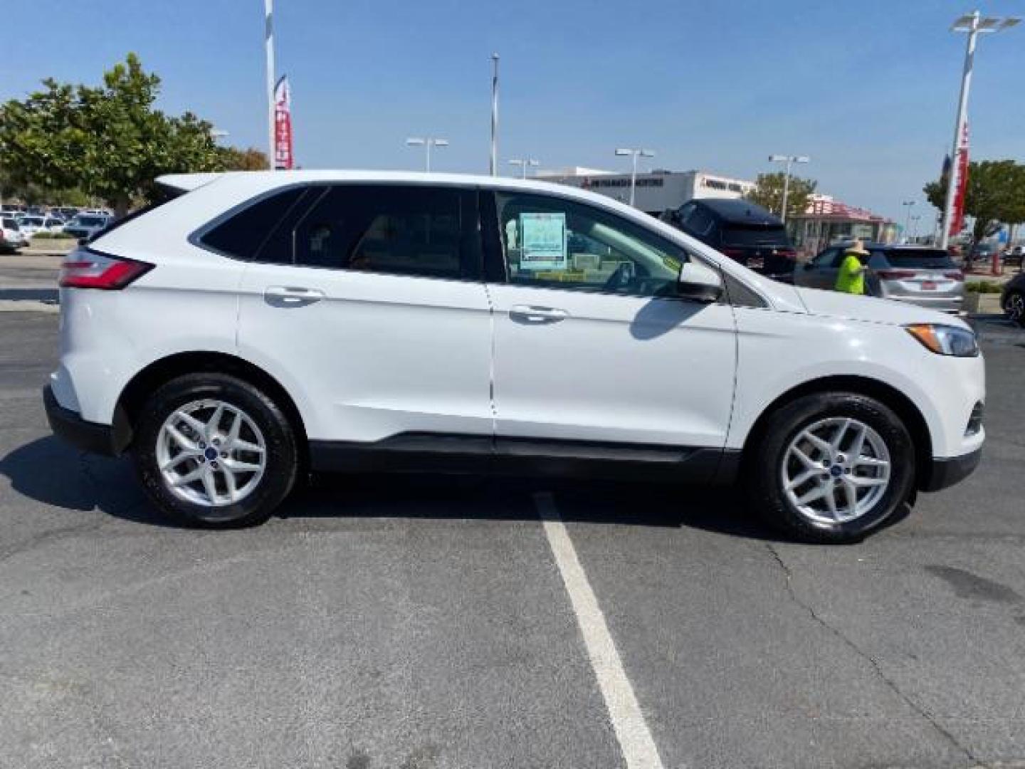 2022 WHITE Ford Edge (2FMPK4J94NB) with an 4-Cyl EcoBoost Turbo 2.0 Liter engine, Automatic 8-Spd transmission, located at 412 Auto Vista Drive, Palmdale, 93551, (661) 945-0620, 34.592636, -118.136681 - Photo#7