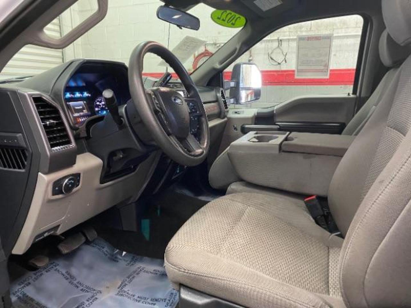 2022 WHITE FORD F-250 SD (1FT7W2B60NE) , located at 412 Auto Vista Drive, Palmdale, 93551, (661) 945-0620, 34.592636, -118.136681 - Photo#18