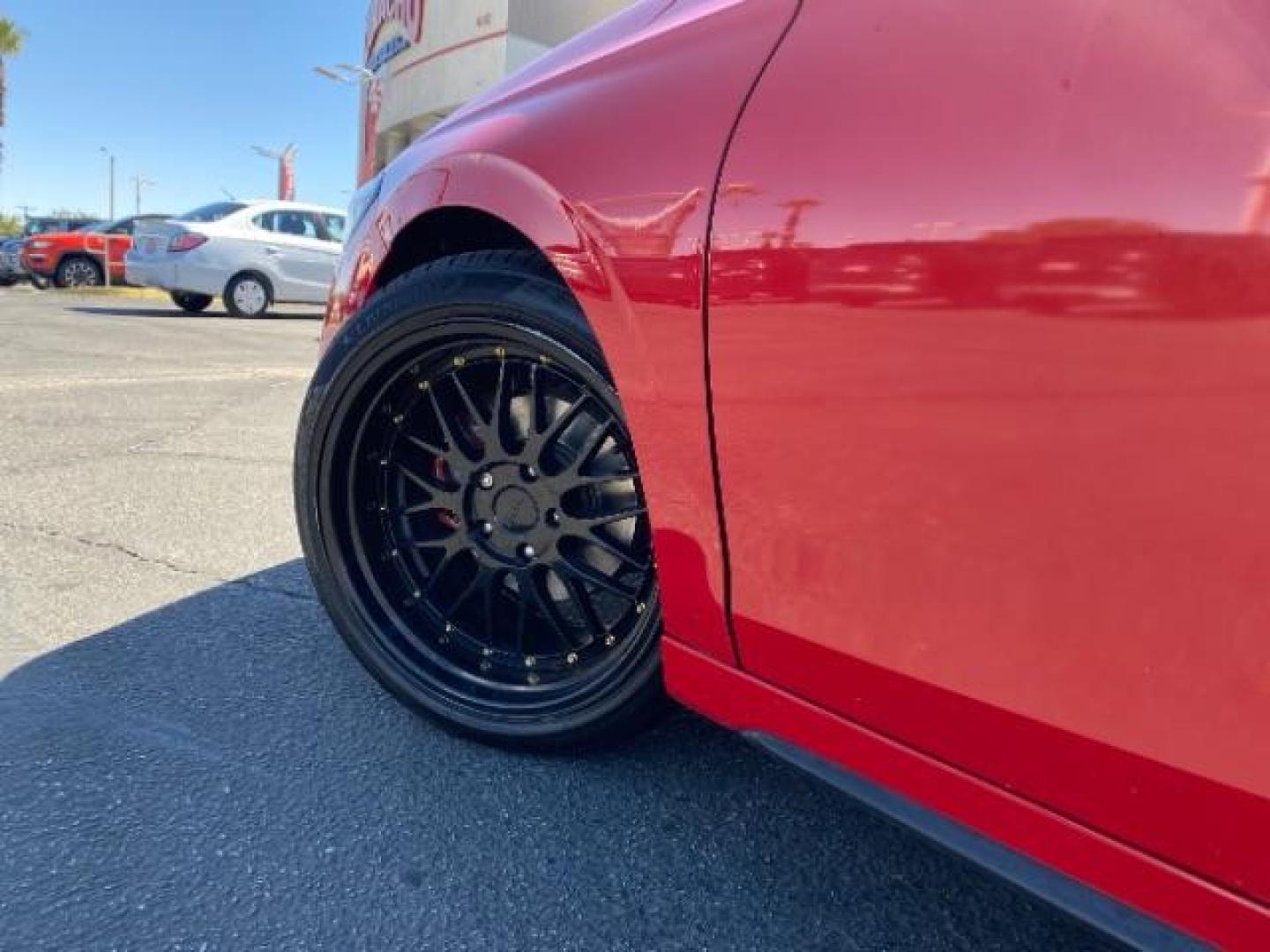 2022 RED Honda Civic Hatchback (19XFL2G86NE) with an 4-Cyl i-VTEC 2.0 Liter engine, Manual 6-Spd transmission, located at 412 Auto Vista Drive, Palmdale, 93551, (661) 945-0620, 34.592636, -118.136681 - Photo#10