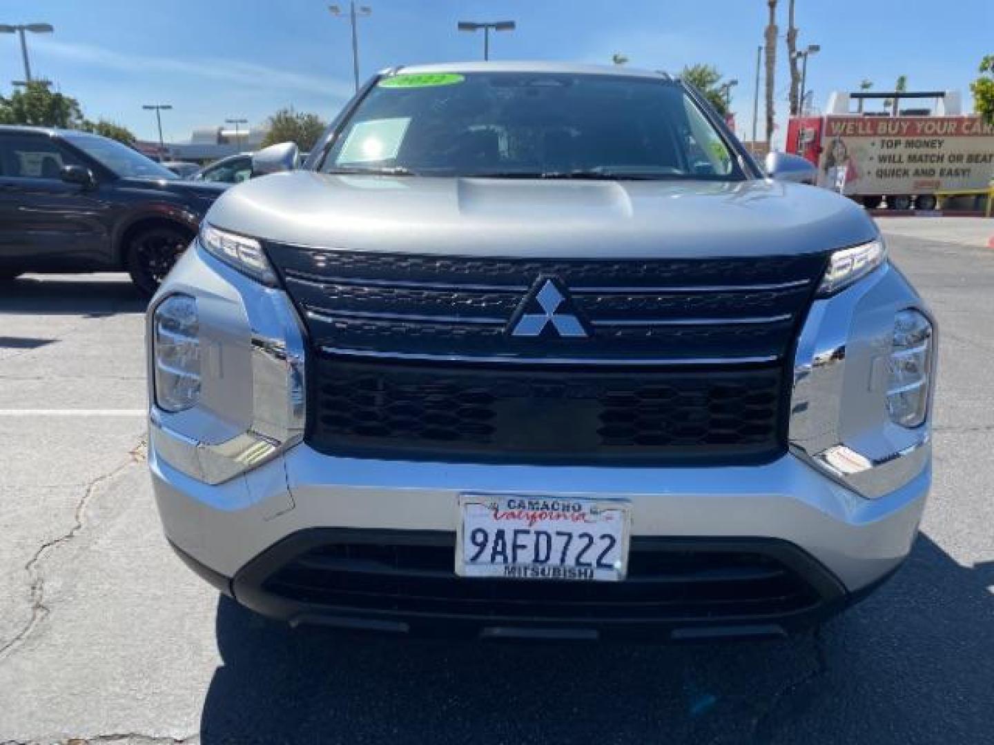 2022 SILVER Mitsubishi Outlander (JA4J4TA83NZ) with an 4-Cyl 2.5 Liter engine, Automatic CVT transmission, located at 412 Auto Vista Drive, Palmdale, 93551, (661) 945-0620, 34.592636, -118.136681 - Photo#1