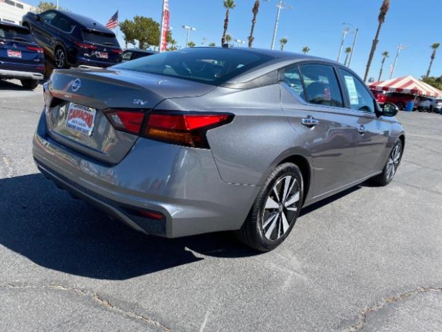 2022 GRAY Nissan Altima (1N4BL4DV5NN) with an 4-Cyl 2.5 Liter engine, Automatic Xtronic CVT transmission, located at 412 Auto Vista Drive, Palmdale, 93551, (661) 945-0620, 34.592636, -118.136681 - Photo#9