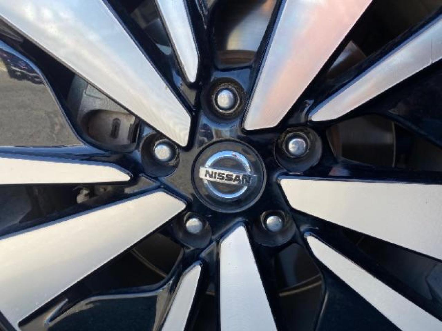 2022 GRAY Nissan Altima (1N4BL4DV5NN) with an 4-Cyl 2.5 Liter engine, Automatic Xtronic CVT transmission, located at 412 Auto Vista Drive, Palmdale, 93551, (661) 945-0620, 34.592636, -118.136681 - Photo#14