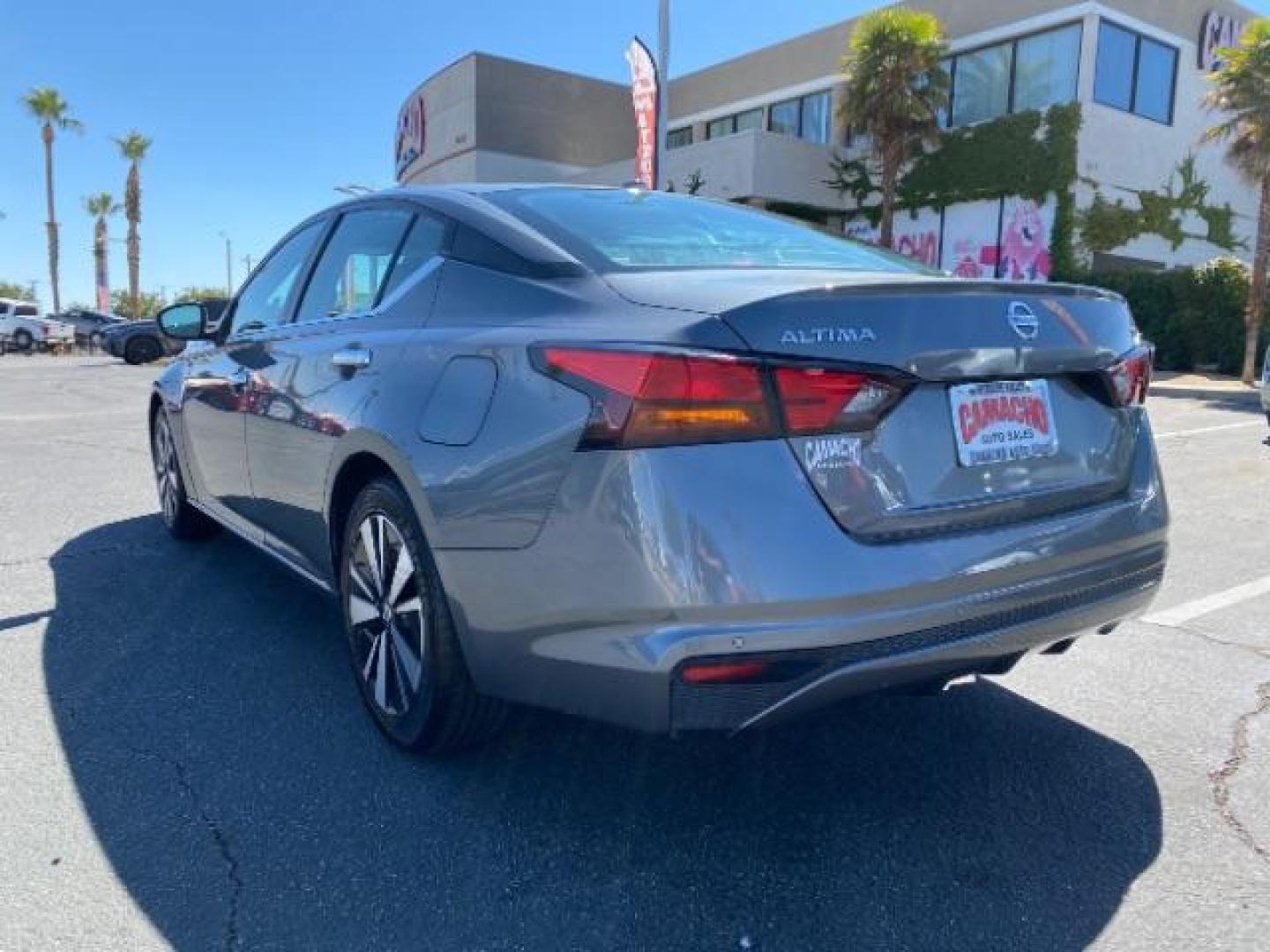 2022 GRAY Nissan Altima (1N4BL4DV5NN) with an 4-Cyl 2.5 Liter engine, Automatic Xtronic CVT transmission, located at 412 Auto Vista Drive, Palmdale, 93551, (661) 945-0620, 34.592636, -118.136681 - Photo#7