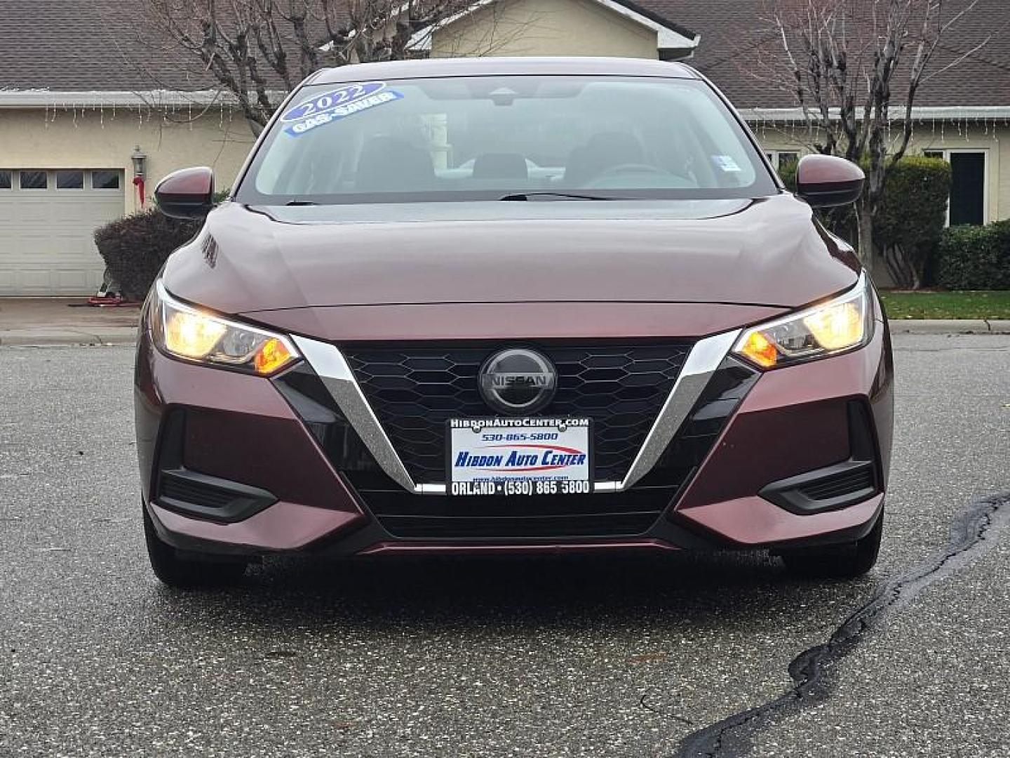 2022 RED Nissan Sentra (3N1AB8CV1NY) with an 4-Cyl 2.0 Liter engine, Automatic CVT w/Xtronic transmission, located at 246 E Walker St., Orland, 95963, (530) 865-5800, 39.747589, -122.178398 - Photo#2