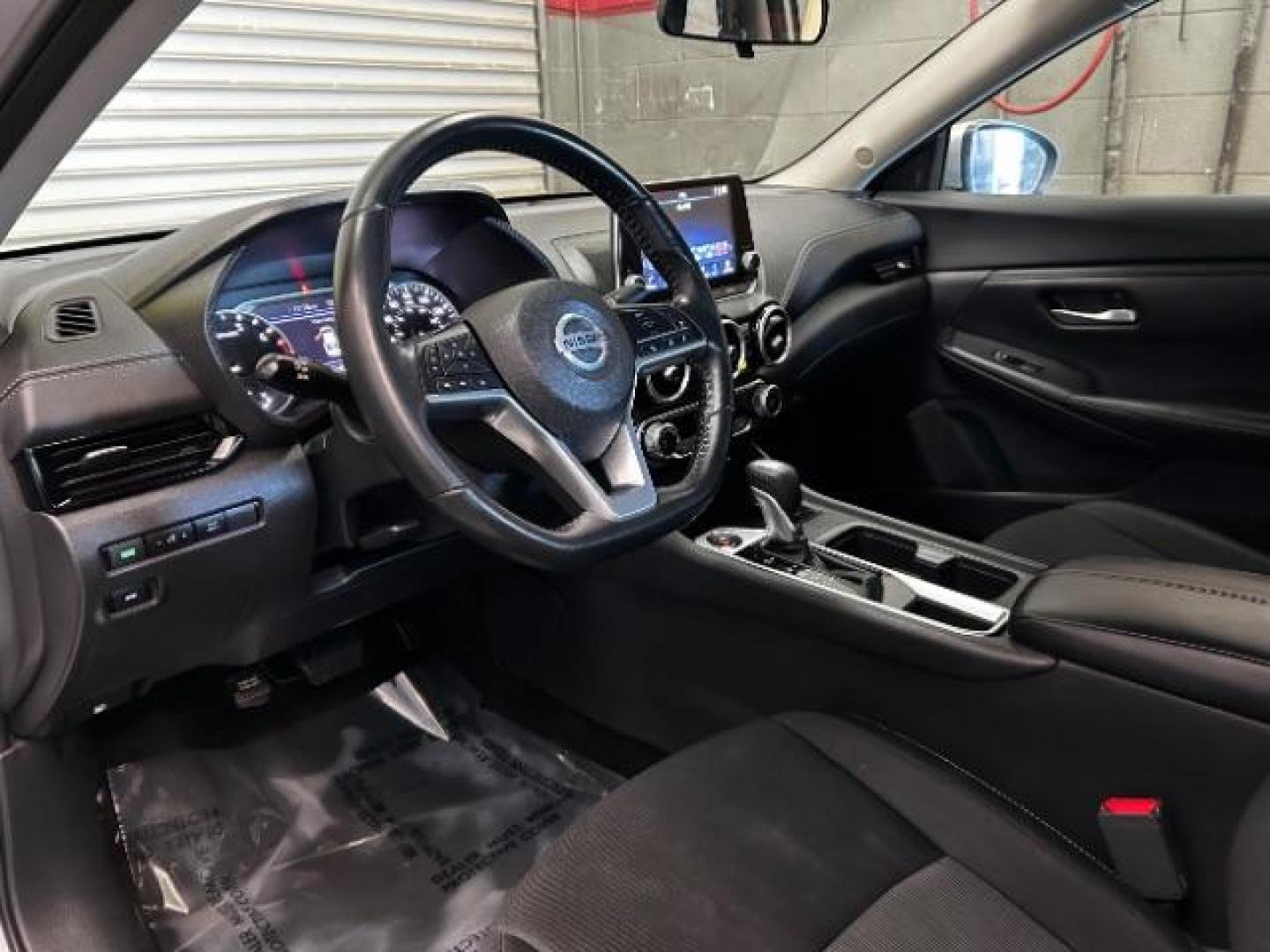 2022 SILVER Nissan Sentra (3N1AB8CV1NY) with an 4-Cyl 2.0 Liter engine, Automatic CVT w/Xtronic transmission, located at 412 Auto Vista Drive, Palmdale, 93551, (661) 945-0620, 34.592636, -118.136681 - Photo#18