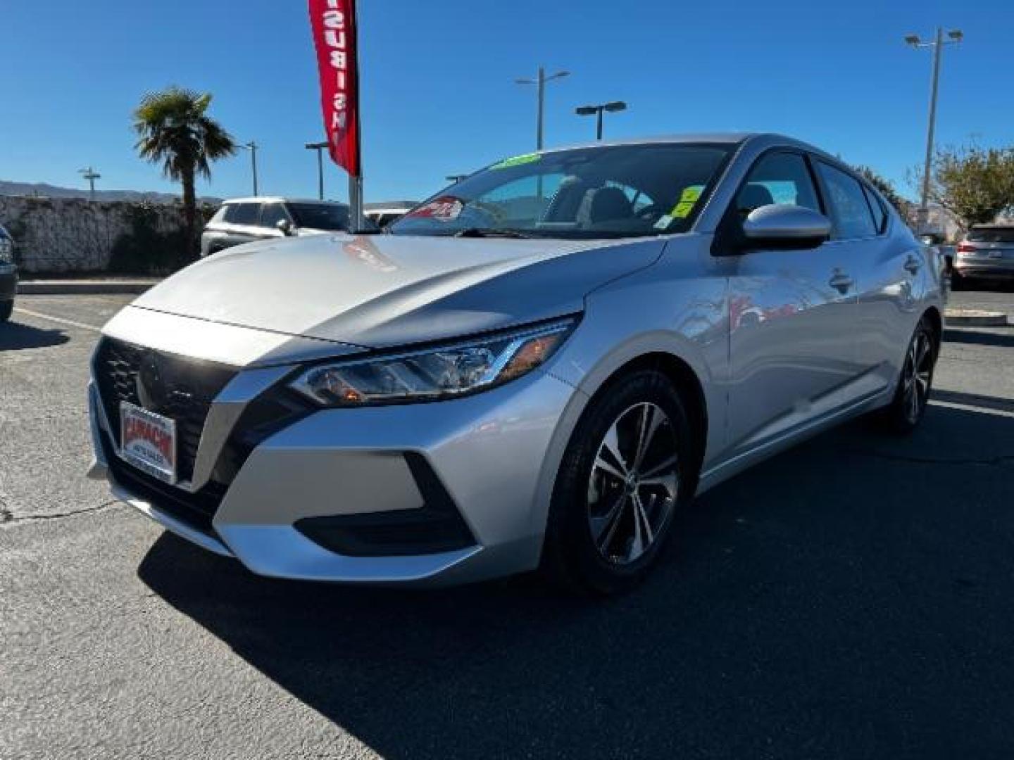 2022 SILVER Nissan Sentra (3N1AB8CV1NY) with an 4-Cyl 2.0 Liter engine, Automatic CVT w/Xtronic transmission, located at 412 Auto Vista Drive, Palmdale, 93551, (661) 945-0620, 34.592636, -118.136681 - Photo#3