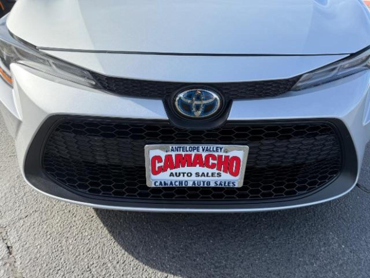 2022 GRAY Toyota Corolla (JTDEAMDEXNJ) with an 4-Cyl Hybrid 1.8 Liter engine, Automatic CVTi transmission, located at 412 Auto Vista Drive, Palmdale, 93551, (661) 945-0620, 34.592636, -118.136681 - Photo#8