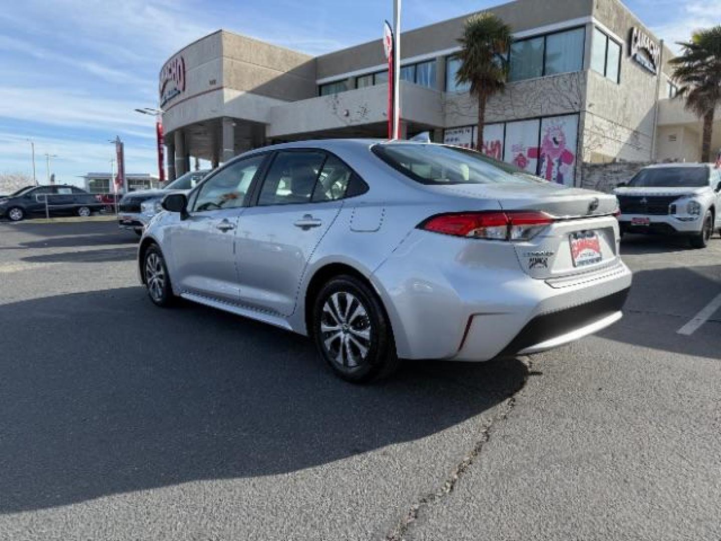 2022 GRAY Toyota Corolla (JTDEAMDEXNJ) with an 4-Cyl Hybrid 1.8 Liter engine, Automatic CVTi transmission, located at 412 Auto Vista Drive, Palmdale, 93551, (661) 945-0620, 34.592636, -118.136681 - Photo#4