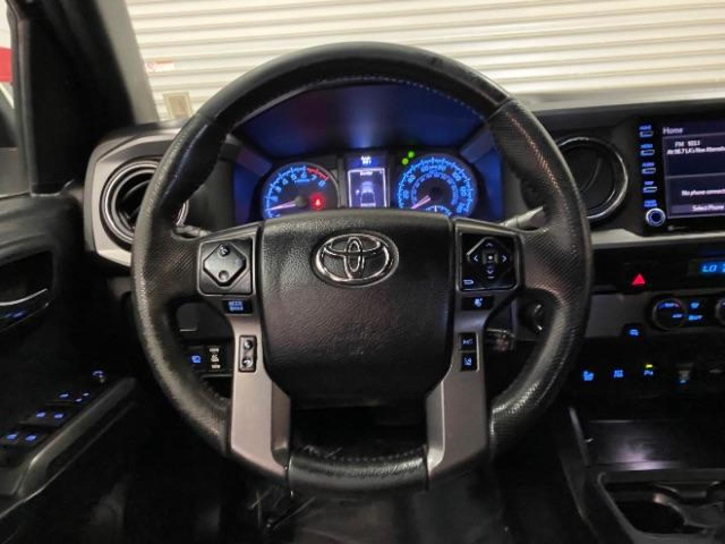 2022 WHITE Toyota Tacoma 2WD (3TMAZ5CN4NM) with an V6 3.5 Liter engine, Automatic 6-Spd transmission, located at 412 Auto Vista Drive, Palmdale, 93551, (661) 945-0620, 34.592636, -118.136681 - Photo#20