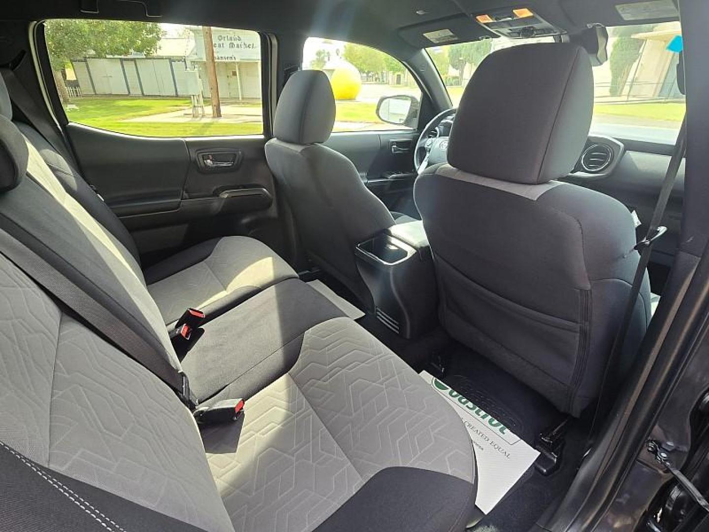 2022 GRAY Toyota Tacoma 4WD (3TMCZ5ANXNM) with an V6 3.5 Liter engine, Automatic 6-Spd transmission, located at 246 E Walker St., Orland, 95963, (530) 865-5800, 39.747589, -122.178398 - Photo#14