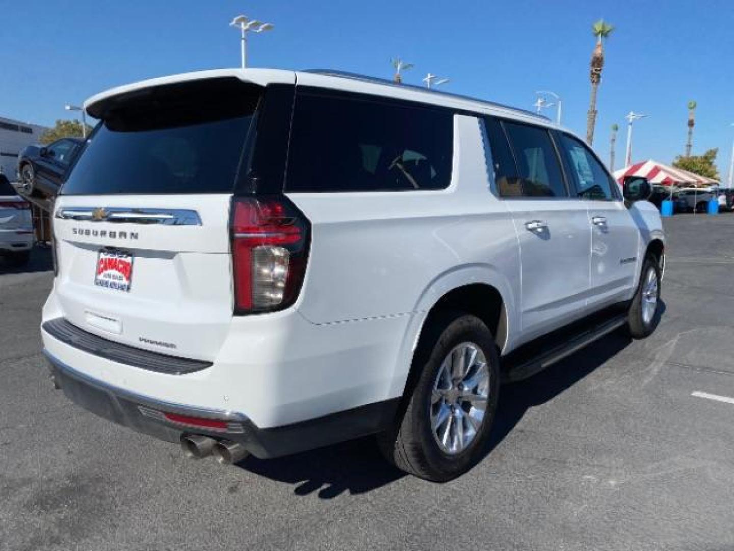 2023 WHITE Chevrolet Suburban (1GNSCFKD9PR) with an 8-Cyl 5.3 Liter engine, Automatic 10-Spd w/Overdrive transmission, located at 412 Auto Vista Drive, Palmdale, 93551, (661) 945-0620, 34.592636, -118.136681 - Photo#7