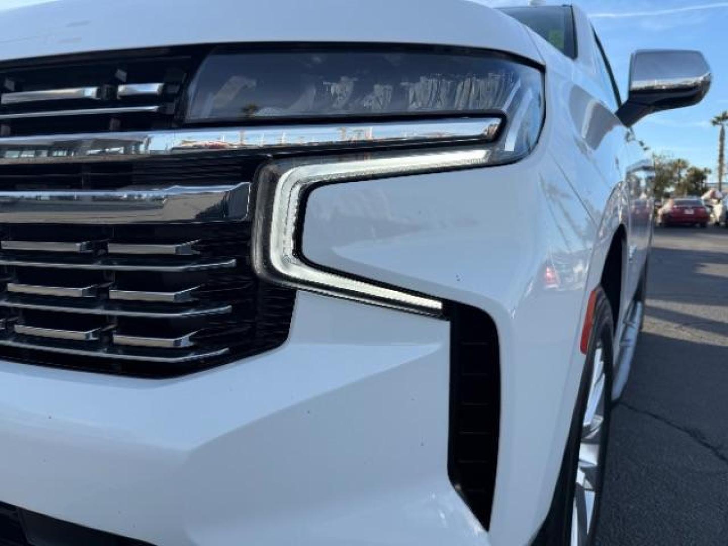 2023 WHITE Chevrolet Suburban (1GNSCFKD5PR) , Automatic 10-Spd w/Overdrive transmission, located at 412 Auto Vista Drive, Palmdale, 93551, (661) 945-0620, 34.592636, -118.136681 - Photo#9