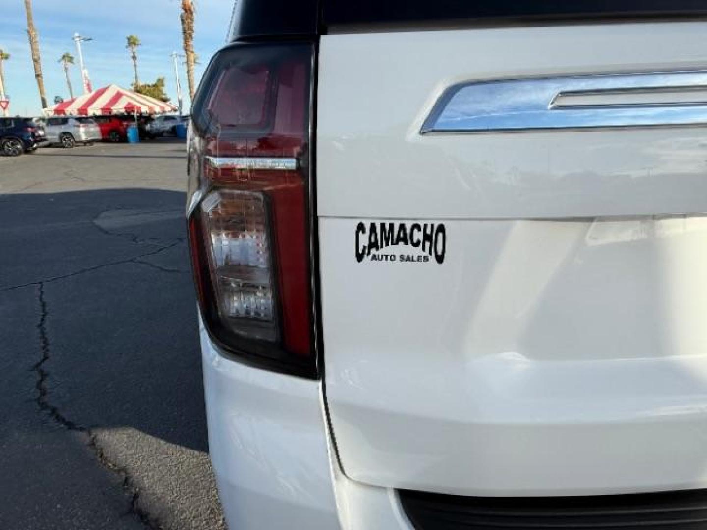 2023 WHITE Chevrolet Suburban (1GNSCFKD5PR) , Automatic 10-Spd w/Overdrive transmission, located at 412 Auto Vista Drive, Palmdale, 93551, (661) 945-0620, 34.592636, -118.136681 - Photo#13