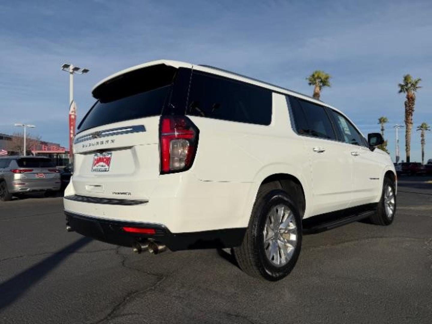 2023 WHITE Chevrolet Suburban (1GNSCFKD5PR) , Automatic 10-Spd w/Overdrive transmission, located at 412 Auto Vista Drive, Palmdale, 93551, (661) 945-0620, 34.592636, -118.136681 - Photo#7