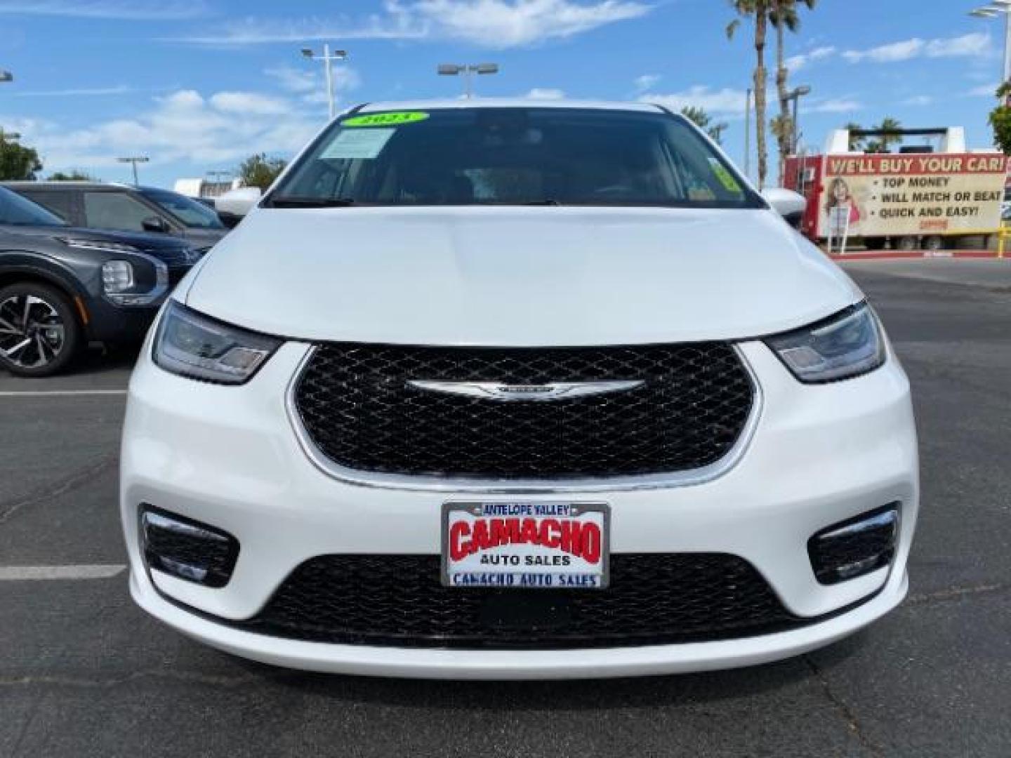 2023 WHITE Chrysler Pacifica (2C4RC1BG9PR) with an V6 3.6 Liter engine, Automatic 9-Spd transmission, located at 412 Auto Vista Drive, Palmdale, 93551, (661) 945-0620, 34.592636, -118.136681 - Photo#2