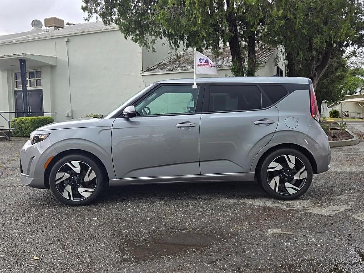 2023 STEEL /BLACK Kia Soul (KNDJ53AU4P7) with an 4-Cyl 2.0 Liter engine, Automatic i-VT transmission, located at 246 E Walker St., Orland, 95963, (530) 865-5800, 39.747589, -122.178398 - Photo#31