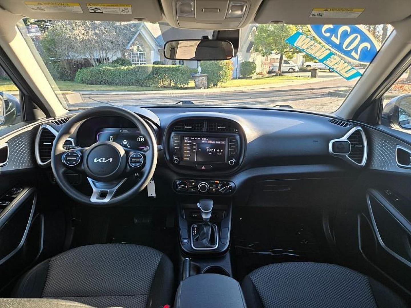 2023 GRAY Kia Soul (KNDJ23AU6P7) with an 4-Cyl 2.0 Liter engine, Automatic i-VT transmission, located at 246 E Walker St., Orland, 95963, (530) 865-5800, 39.747589, -122.178398 - Photo#18