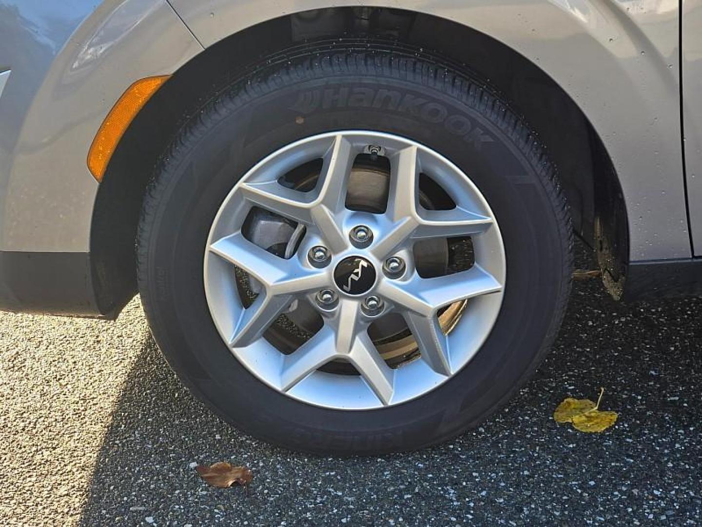 2023 GRAY Kia Soul (KNDJ23AU6P7) with an 4-Cyl 2.0 Liter engine, Automatic i-VT transmission, located at 246 E Walker St., Orland, 95963, (530) 865-5800, 39.747589, -122.178398 - Photo#25