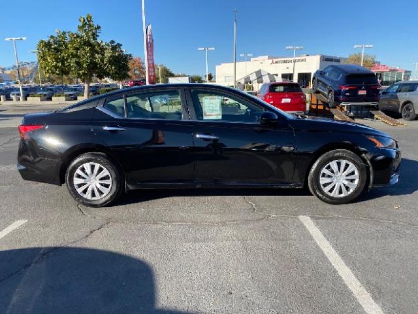 2023 BLACK Nissan Altima (1N4BL4BV4PN) with an 4-Cyl 2.5 Liter engine, Automatic Xtronic CVT transmission, located at 412 Auto Vista Drive, Palmdale, 93551, (661) 945-0620, 34.592636, -118.136681 - Photo#6