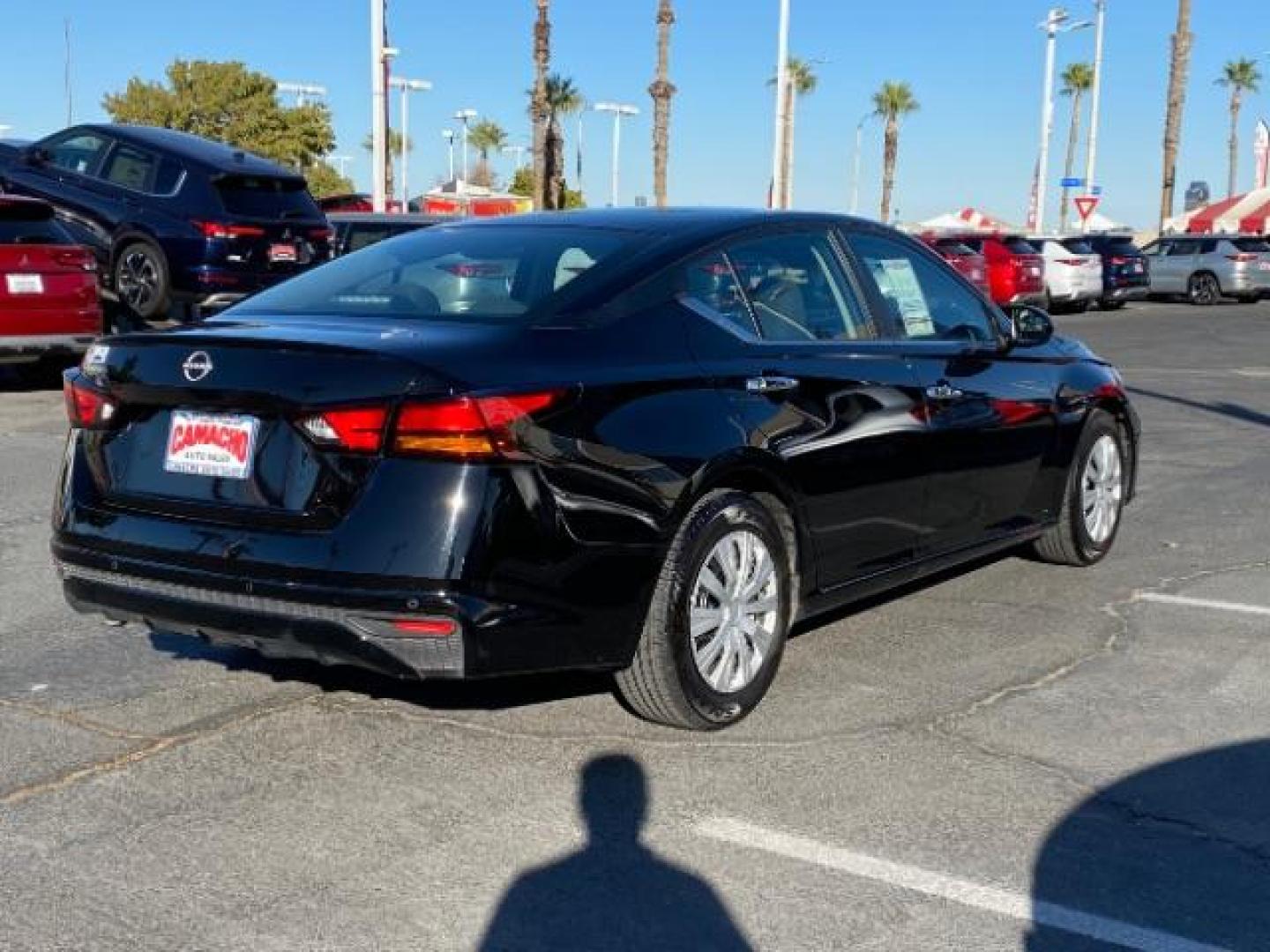 2023 BLACK Nissan Altima (1N4BL4BV4PN) with an 4-Cyl 2.5 Liter engine, Automatic Xtronic CVT transmission, located at 412 Auto Vista Drive, Palmdale, 93551, (661) 945-0620, 34.592636, -118.136681 - Photo#7