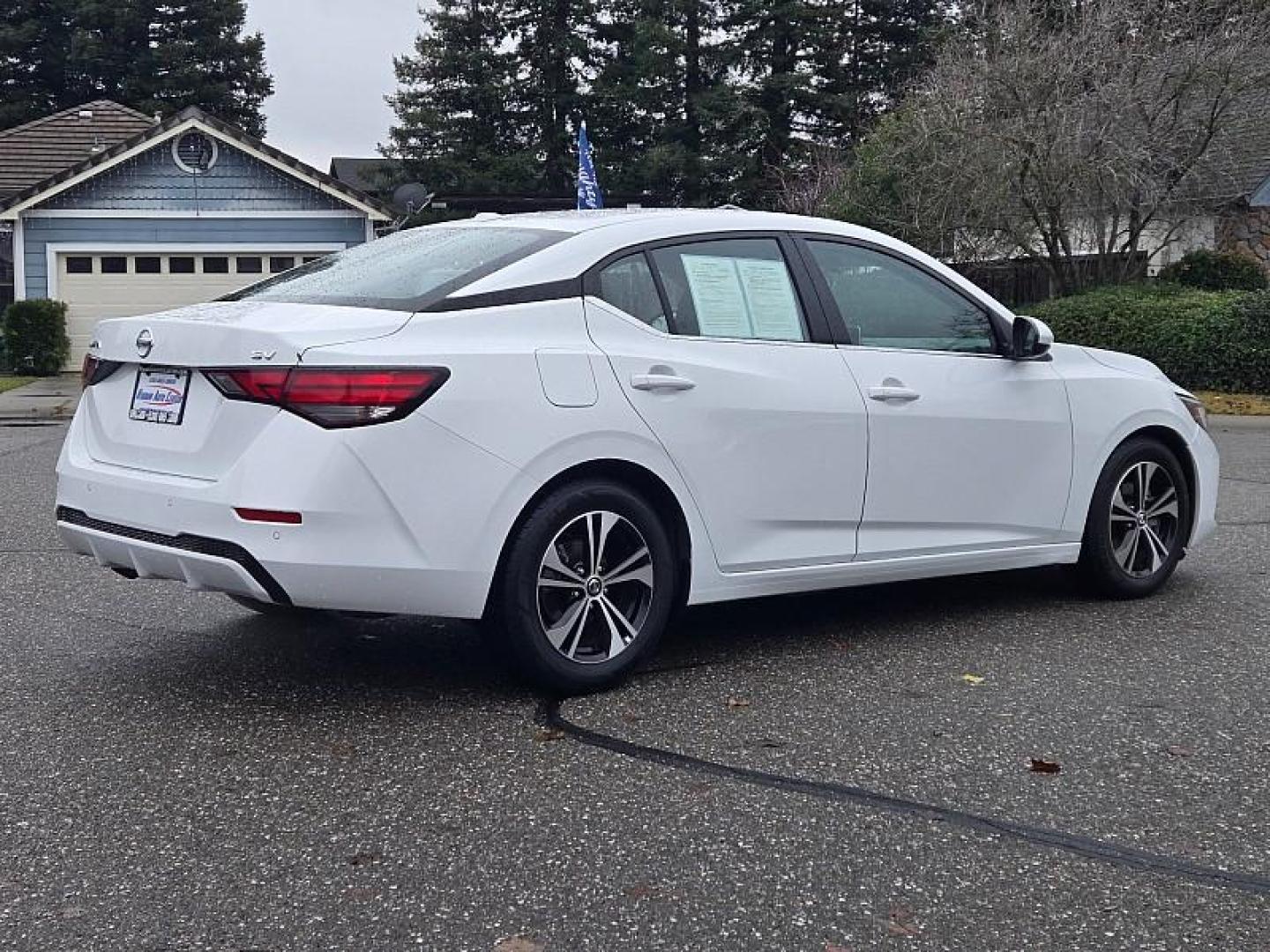 2023 WHITE Nissan Sentra (3N1AB8CV1PY) with an 4-Cyl 2.0 Liter engine, Automatic CVT w/Xtronic transmission, located at 246 E Walker St., Orland, 95963, (530) 865-5800, 39.747589, -122.178398 - Photo#6