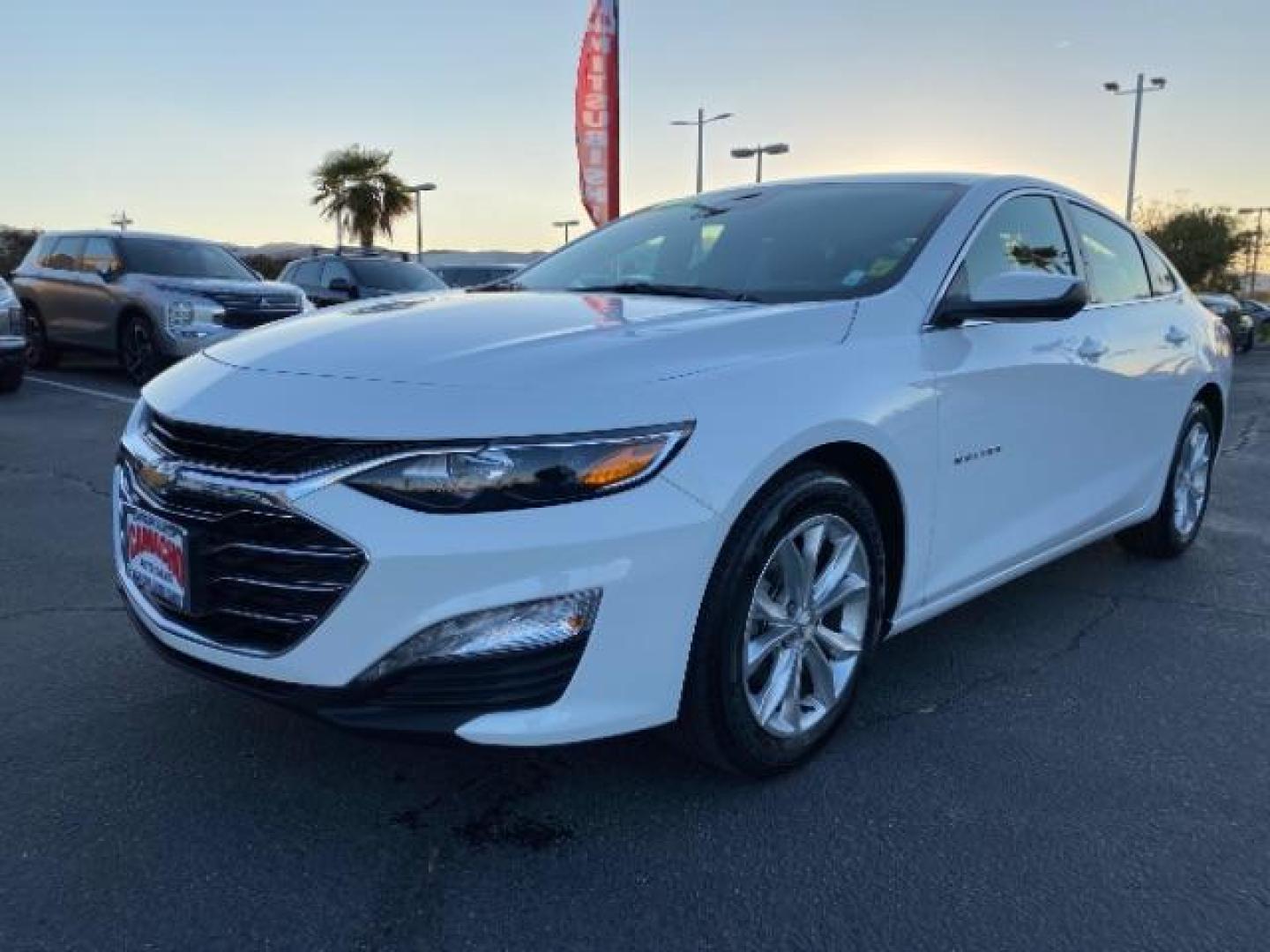 2024 WHITE Chevrolet Malibu (1G1ZD5ST8RF) with an 4-Cyl Turbo 1.5 Liter engine, Automatic CVT transmission, located at 412 Auto Vista Drive, Palmdale, 93551, (661) 945-0620, 34.592636, -118.136681 - Photo#2