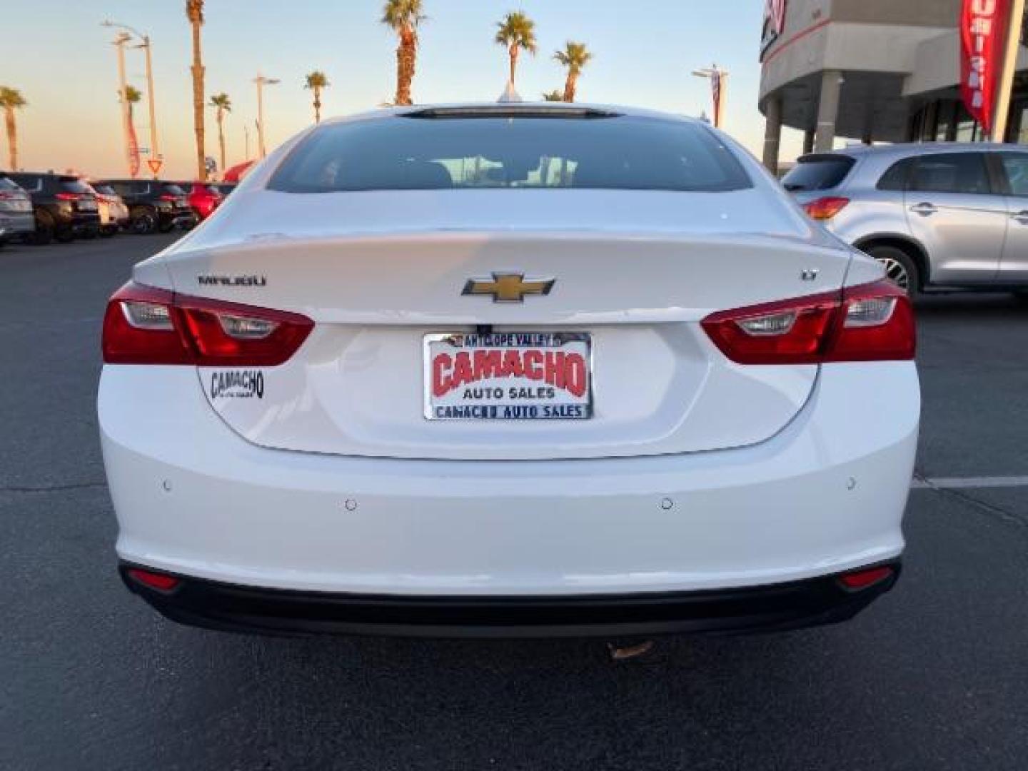 2024 WHITE Chevrolet Malibu (1G1ZD5ST8RF) with an 4-Cyl Turbo 1.5 Liter engine, Automatic CVT transmission, located at 412 Auto Vista Drive, Palmdale, 93551, (661) 945-0620, 34.592636, -118.136681 - Photo#5