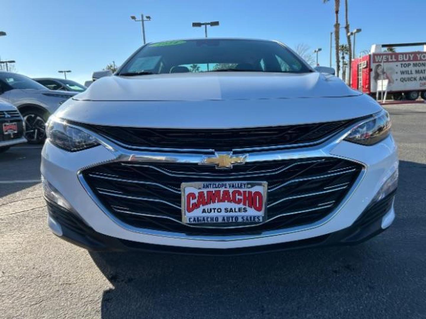 2024 WHITE Chevrolet Malibu (1G1ZD5ST5RF) with an 4-Cyl Turbo 1.5 Liter engine, Automatic CVT transmission, located at 412 Auto Vista Drive, Palmdale, 93551, (661) 945-0620, 34.592636, -118.136681 - Photo#3