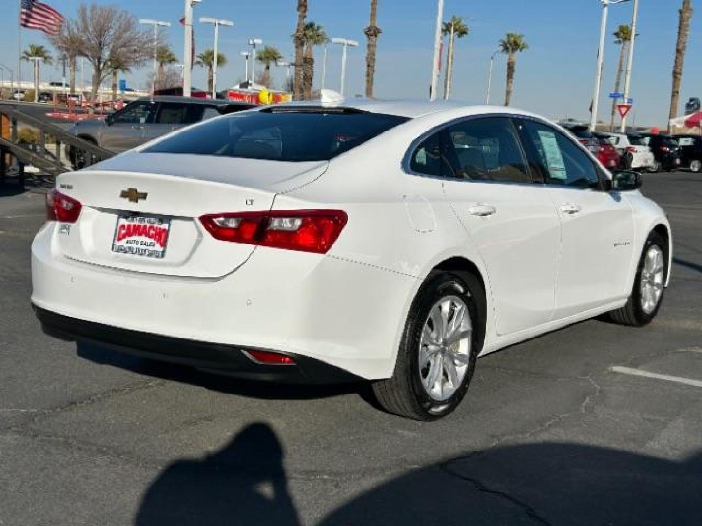 2024 WHITE Chevrolet Malibu (1G1ZD5ST5RF) with an 4-Cyl Turbo 1.5 Liter engine, Automatic CVT transmission, located at 412 Auto Vista Drive, Palmdale, 93551, (661) 945-0620, 34.592636, -118.136681 - Photo#8